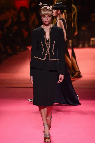 Look 8